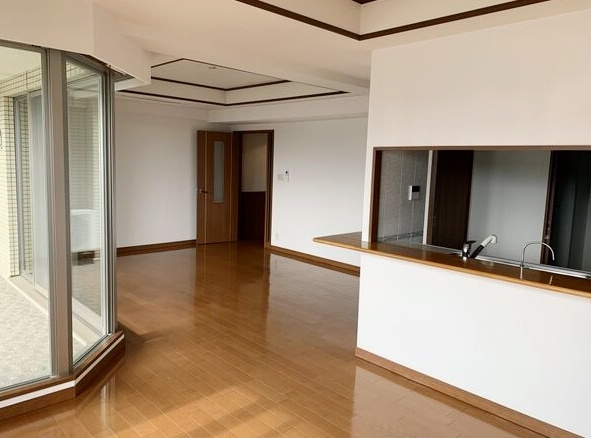 名次町ロジュマンの居間・リビング