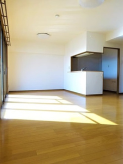 【居間・リビング】 | 宇都宮市石井町　賃貸マンション