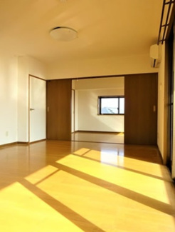 【居間・リビング】 | 宇都宮市石井町　賃貸マンション