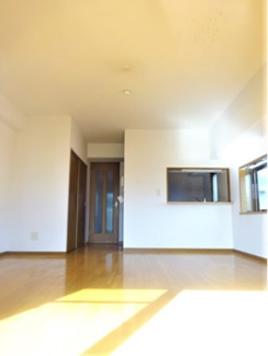 【居間・リビング】 | 宇都宮市石井町　賃貸マンション