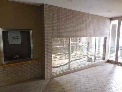 【エントランス】 | ミモザの館