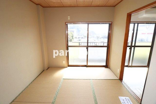 コスモ一宮Ⅱの和室|来客時にも便利な和室付き
