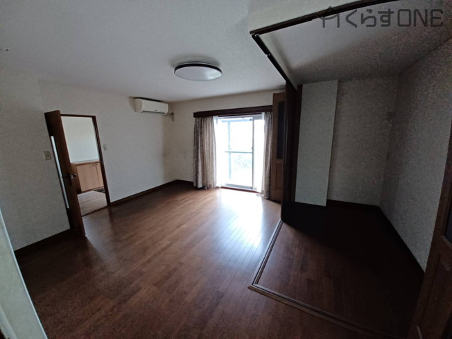 【居間・リビング】 | 姫路市北新在家3丁目／中古戸建