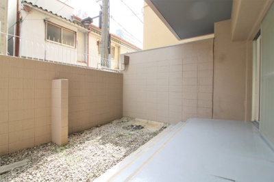 【展望】 | 朝日プラザ九条 | ■広々とした庭付き