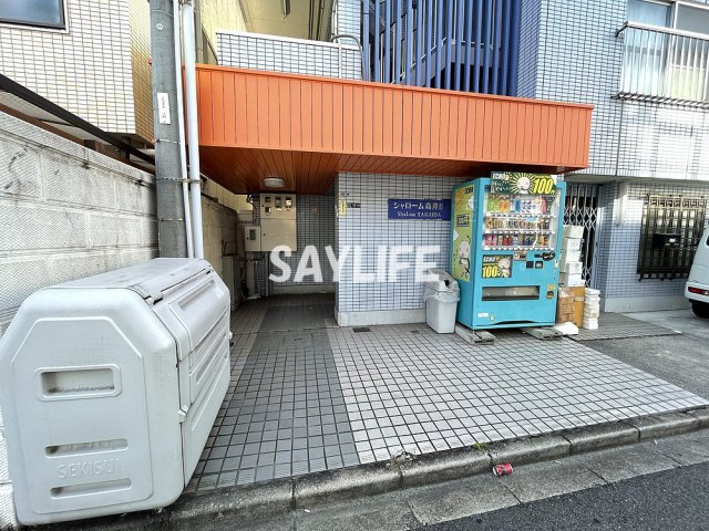 シャローム高井田のエントランス