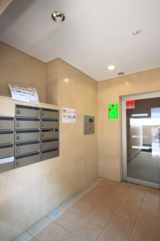 【エントランス】 