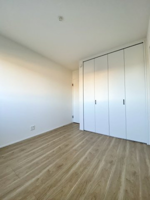 【洋室】 | ヴィラージュ有家