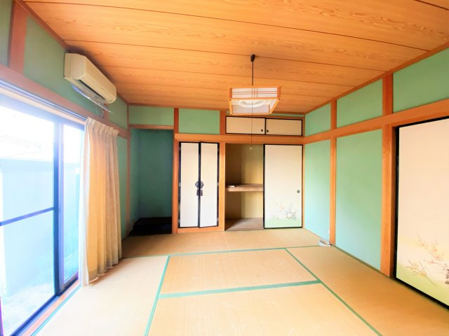 岩滑東町４丁目戸建の和室