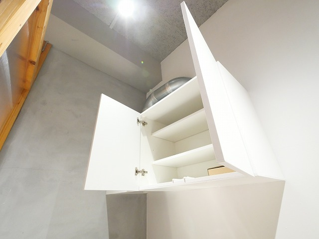 服部ビルの収納
