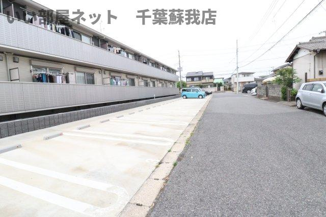 リオハイトの駐車場|車をお持ちの方に嬉しい駐車場付きの物件です