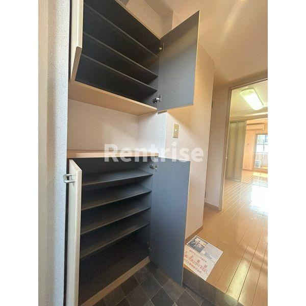 一宮市真清田２丁目の賃貸マンションの収納