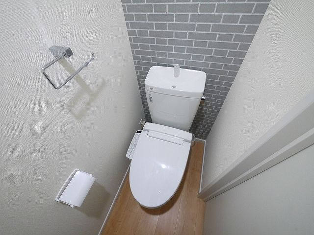 メゾンならまちのトイレ|落ち着いたトイレです
