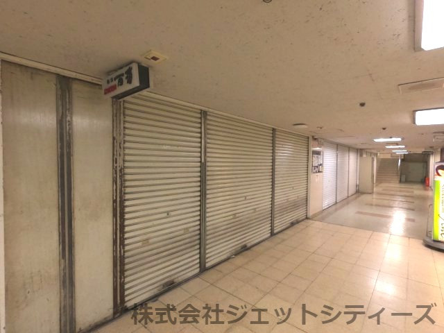 【間取り】 | 大阪駅前第1ビル　B2F