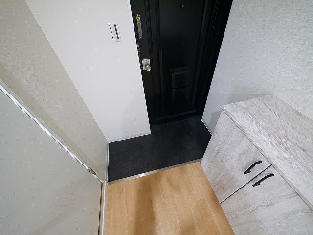 メゾンならまちの玄関|シンプルで使いやすい玄関です