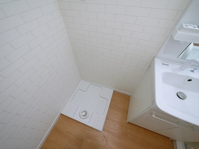 メゾンならまちの設備|嬉しい室内洗濯機置き場がございます。