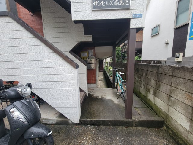 サンヒルズ南馬込のエントランス