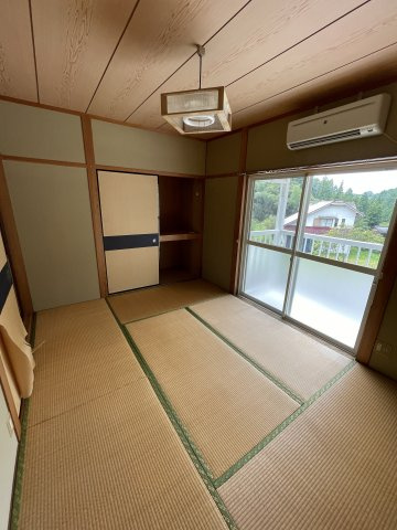 ハイツ丸雄の和室