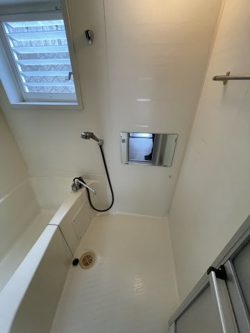 ハイツ丸雄の浴室