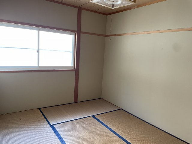 ハイツ丸雄の和室