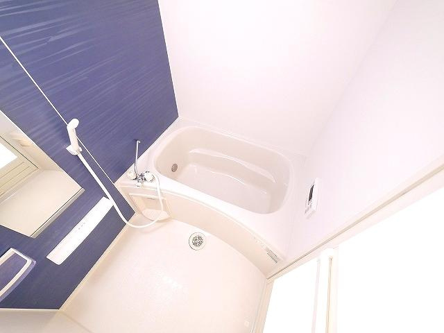 フィオーレ小泉の浴室|きれいなお風呂です