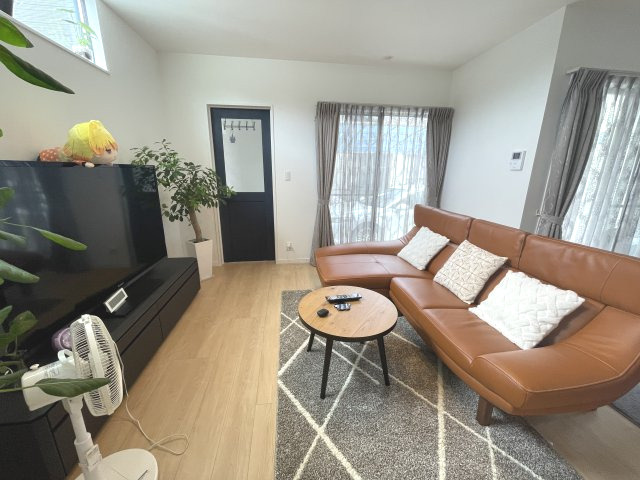 【居間・リビング】 | 安佐北区深川５丁目　中古戸建て