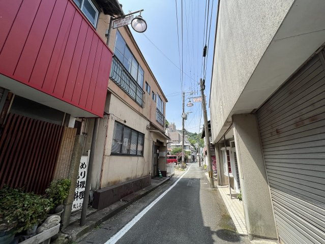 日奈久中町土地の前面道路含む現地写真|北側前面道路
