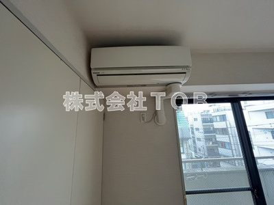 【設備】 | ミール千歳烏山 | 洋室エアコン※クリーニング中の写真