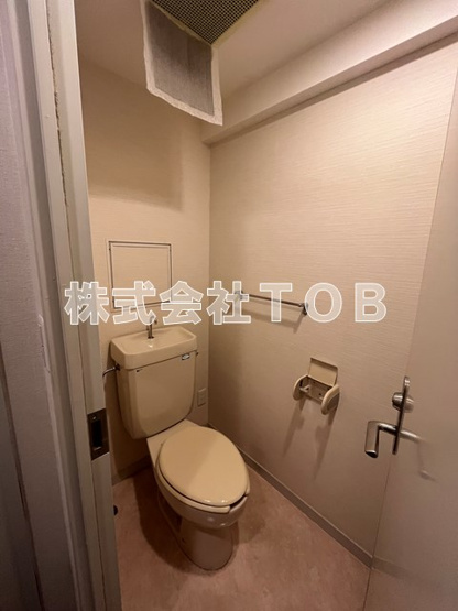 【トイレ】 | ミール千歳烏山 | ※クリーニング中の写真