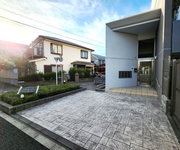【エントランス】 | サーラ　グラシオーザ