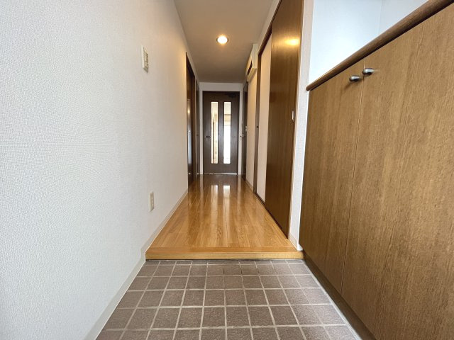 広々とした明るい玄関です♪