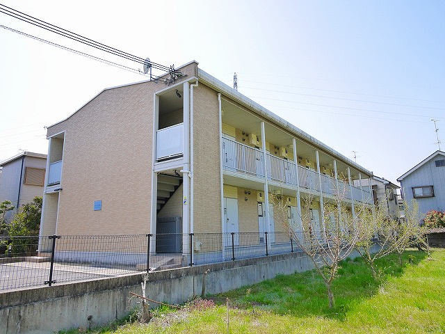 レオパレスシャルム　メゾン木津の外観