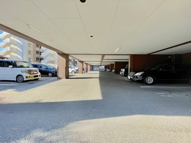 コアマンション井尻の駐車場