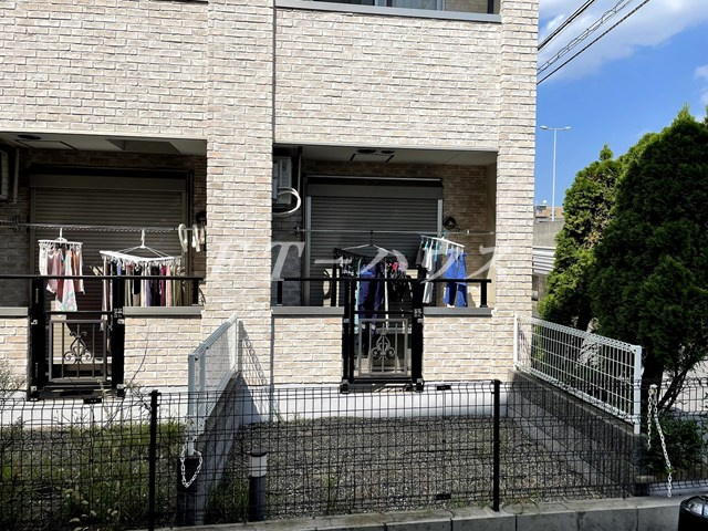 ハイカムールＳＴ・ユアサのエントランス