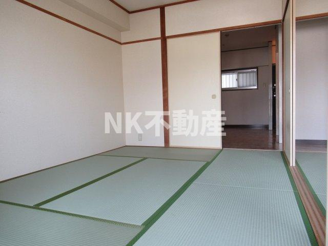【寝室】 | サンハイツ大和Ⅰ（若江岩田賃貸） | 落ち着いて過ごせるお部屋なので、寝室にいかがでしょうか