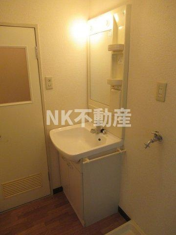 【洗面所】 | サンハイツ大和Ⅰ（若江岩田賃貸） | 独立洗面台、朝の身支度には欠かせません