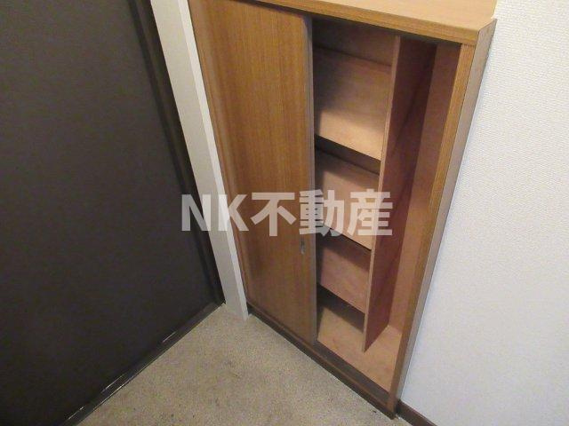 【玄関】 | サンハイツ大和Ⅰ（若江岩田賃貸） | シューズボックスです