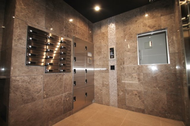 【エントランス】