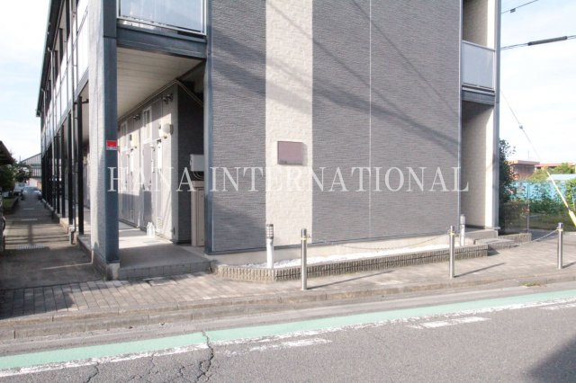 レオパレスかたくりのエントランス