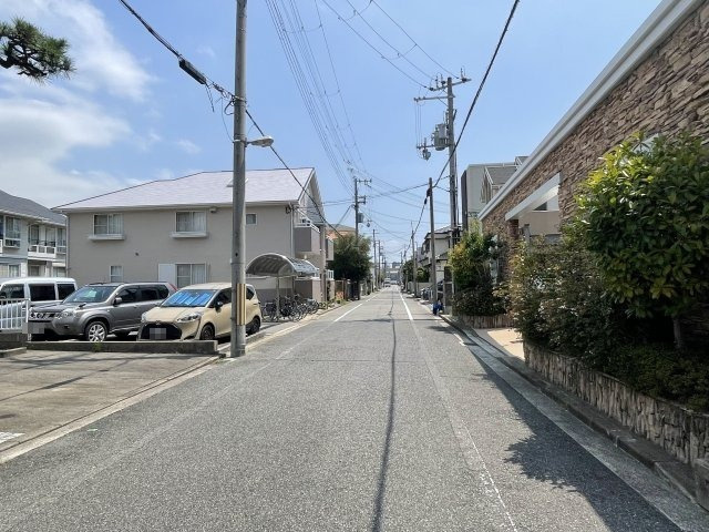 細谷モータープール5号　86番地　エレガンティクライフ芦屋Ⅱ横  芦屋市浜町の外観