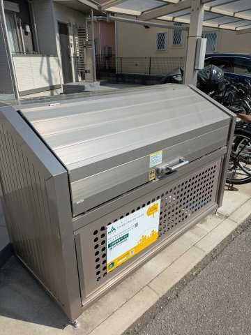 プレッソ本鵠沼の駐車場