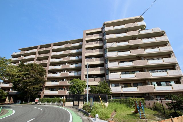 ロイヤルシャトー小笹の外観