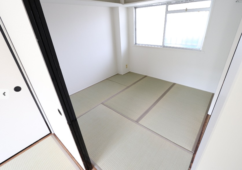 ビレッジハウス安倍1号棟の和室