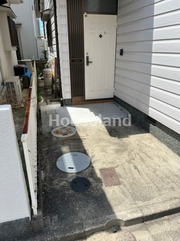 井辺戸建の駐車場