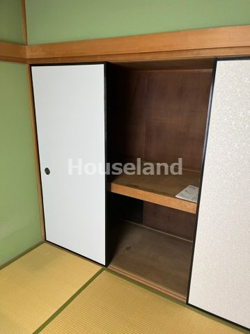 井辺戸建の収納