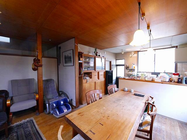 イーストロードの居間・リビング|みんなでゆったりとくつろげるリビングスペースです。