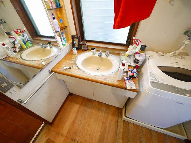 イーストロードの独立洗面台|独立洗面化粧台付き