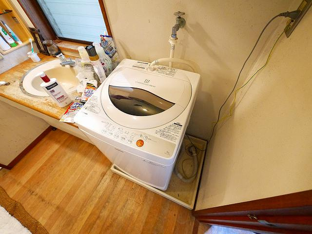 イーストロードの設備|嬉しい室内洗濯機置き場がございます。