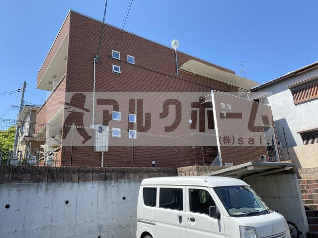 伸宅の外観