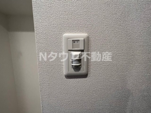 【その他】 | プレサンス広小路通葵 | 人感センサー付きです