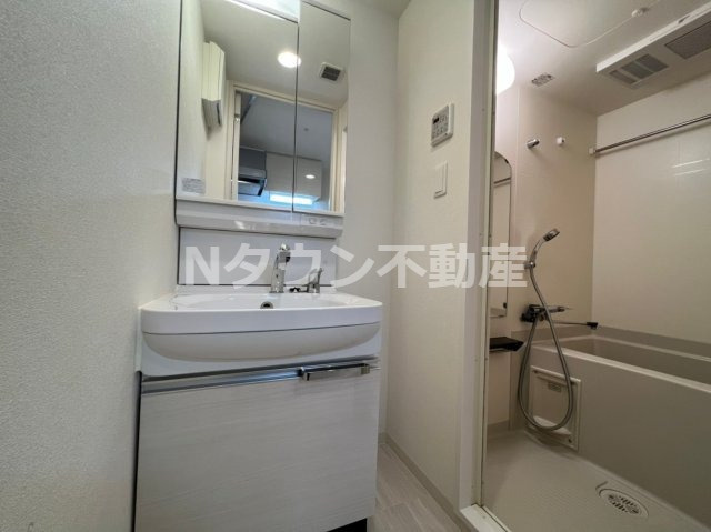 【独立洗面台】 | プレサンス広小路通葵 | 独立洗面化粧台が付いています